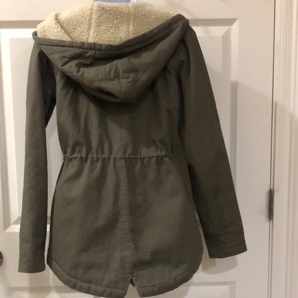 Jacket - Picture 2 of 5